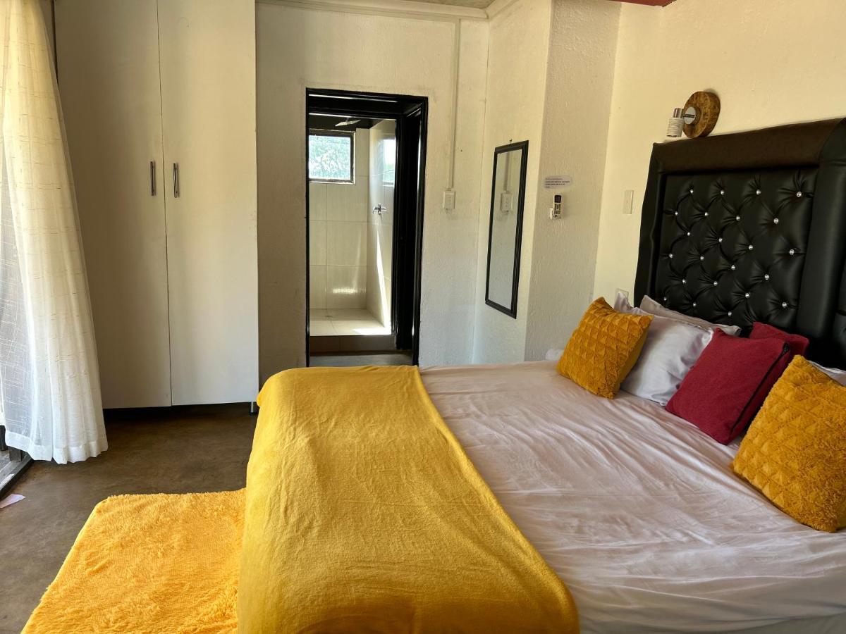Mihandzu Guest House Гейзівью Екстер'єр фото